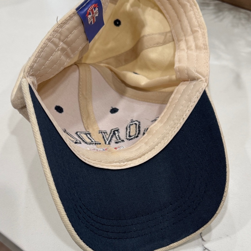 London Cap with Flag Embroidery - Picture 8 of 9